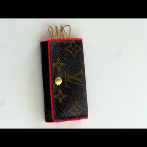 Authentic Louis Vuitton key case
